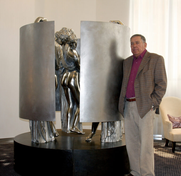 Sculpture Sacha Sosno