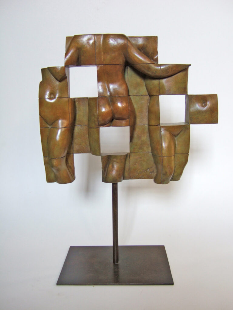 Sculpture Sacha Sosno