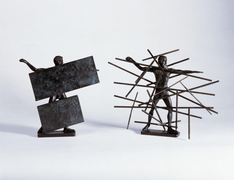 2 sculptures en bronze par Sosno
