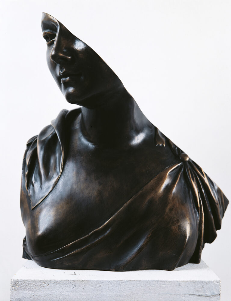 Sculpture Sacha Sosno