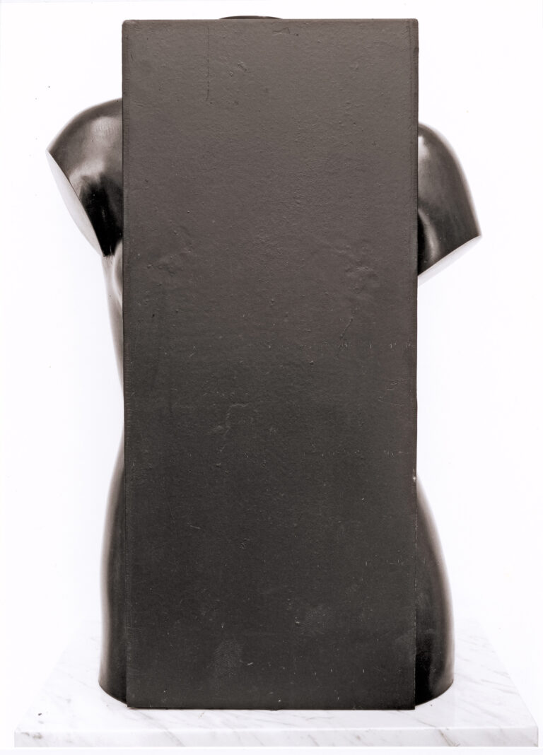 Sculpture Sacha Sosno