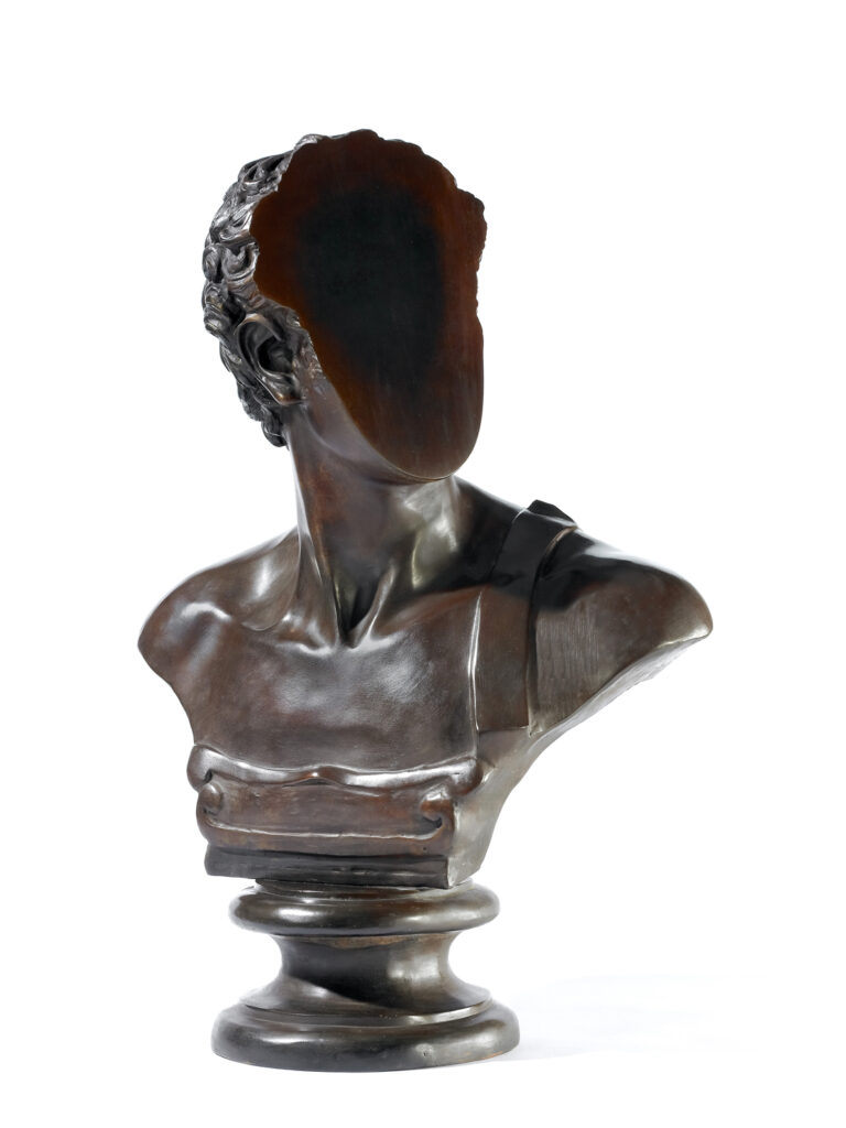 Sculpture Sacha Sosno