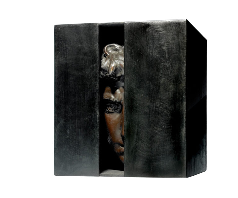 Sculpture Sacha Sosno